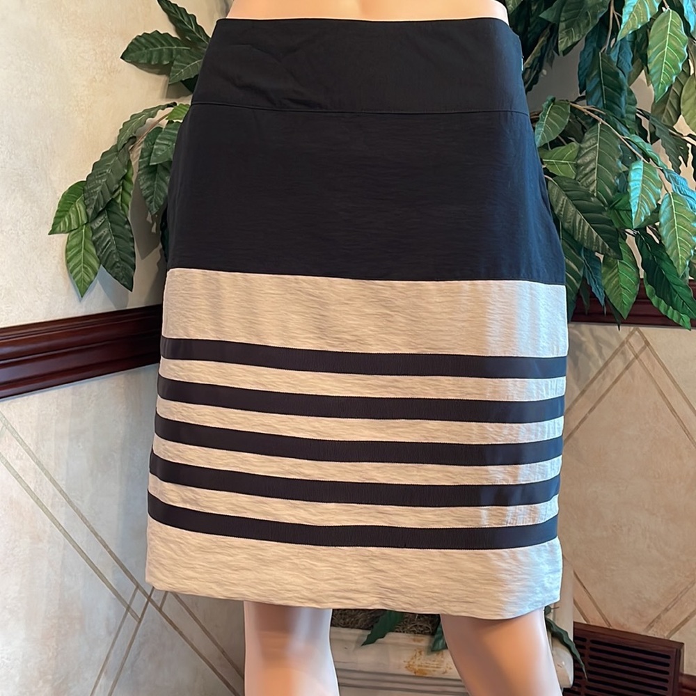 THE LIMITED TAN & BLACK STRIPED SKIRT WITH POCKETS